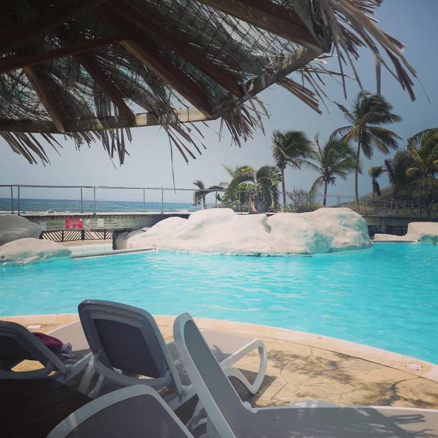 Studio Vue Mer Piscine Plage Kaz Punch Manganao Chez Julie Saint-Francois  Exterior photo